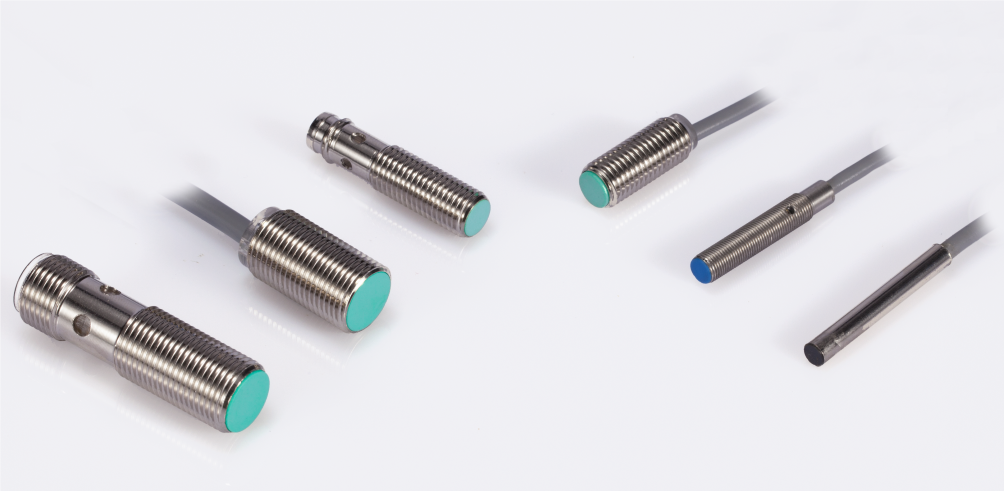 Micro ultra short inductive sensor